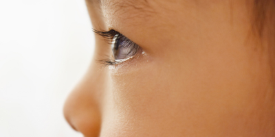 子どもの目のイメージ